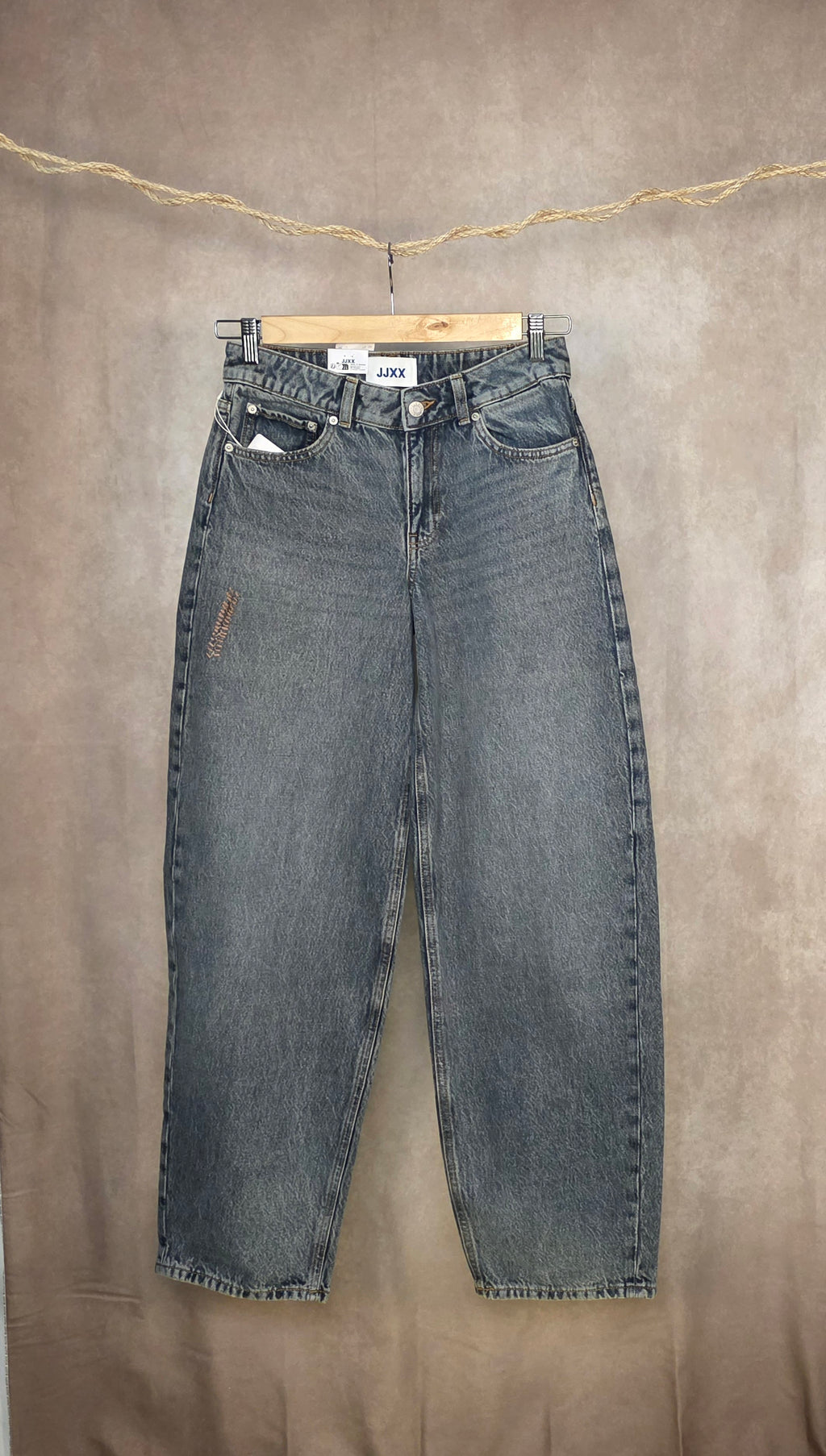 Jeans barrel fit