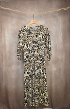 Abito lungo con stampa astratta all-over