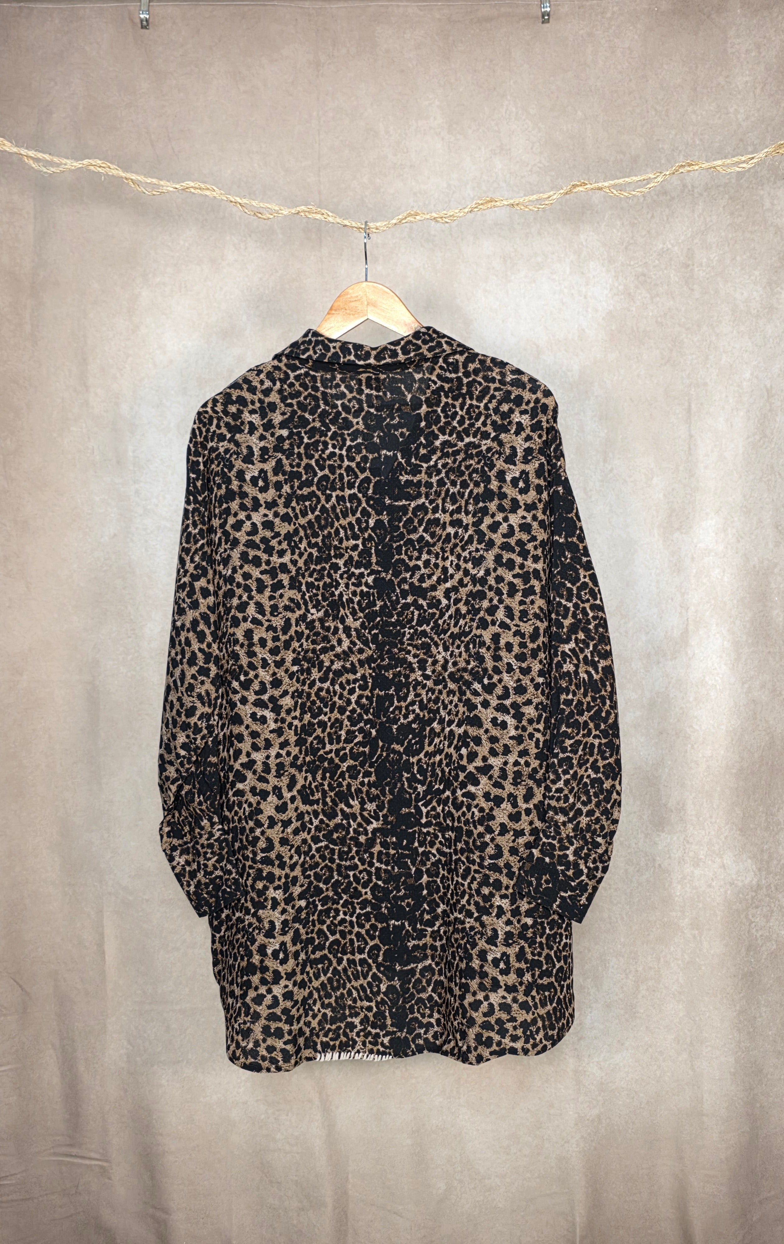 Camicia oversize con stampa animalier