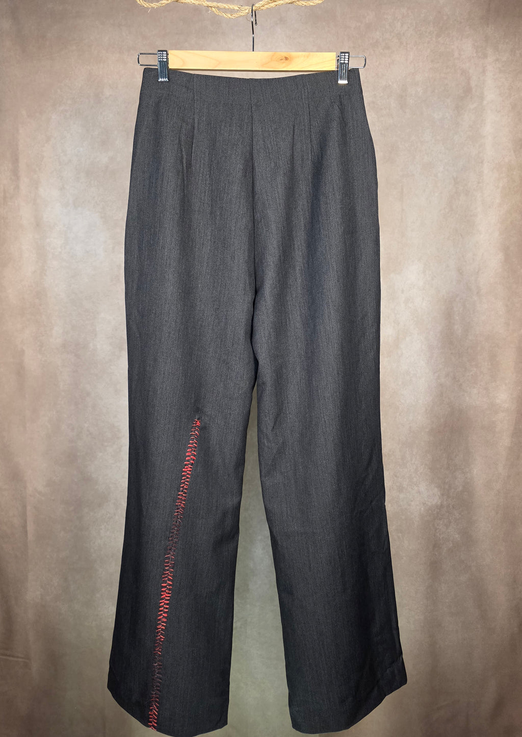 Pantalone a  pinces vita alta