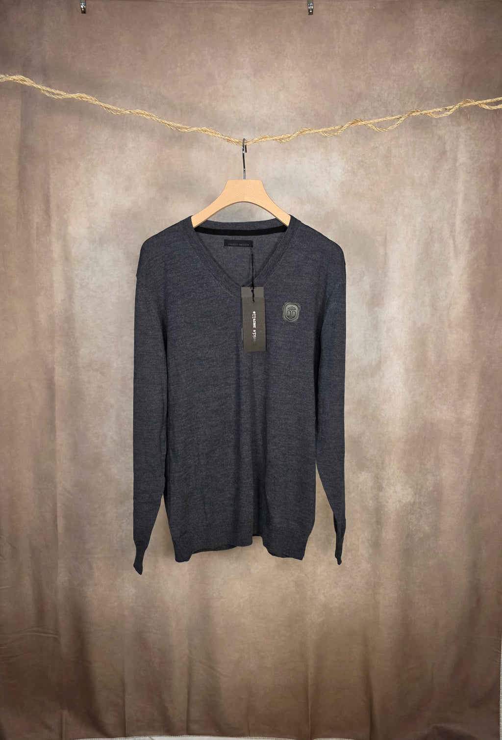 Maglia in lana grigio scuro di Frankie Morello