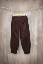 Pantaloni in camoscio barrel fit