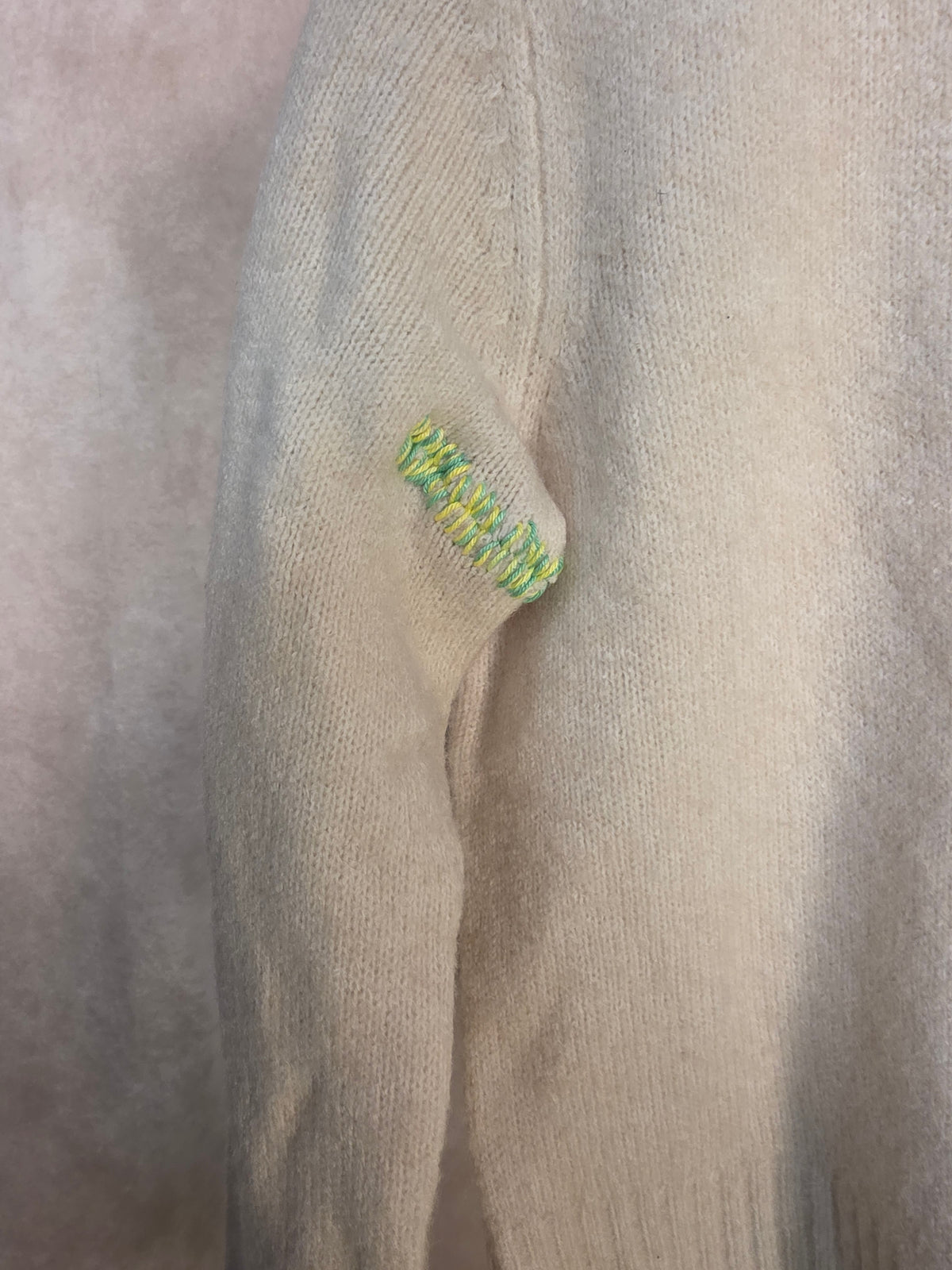Cardigan cropped a scollo V
