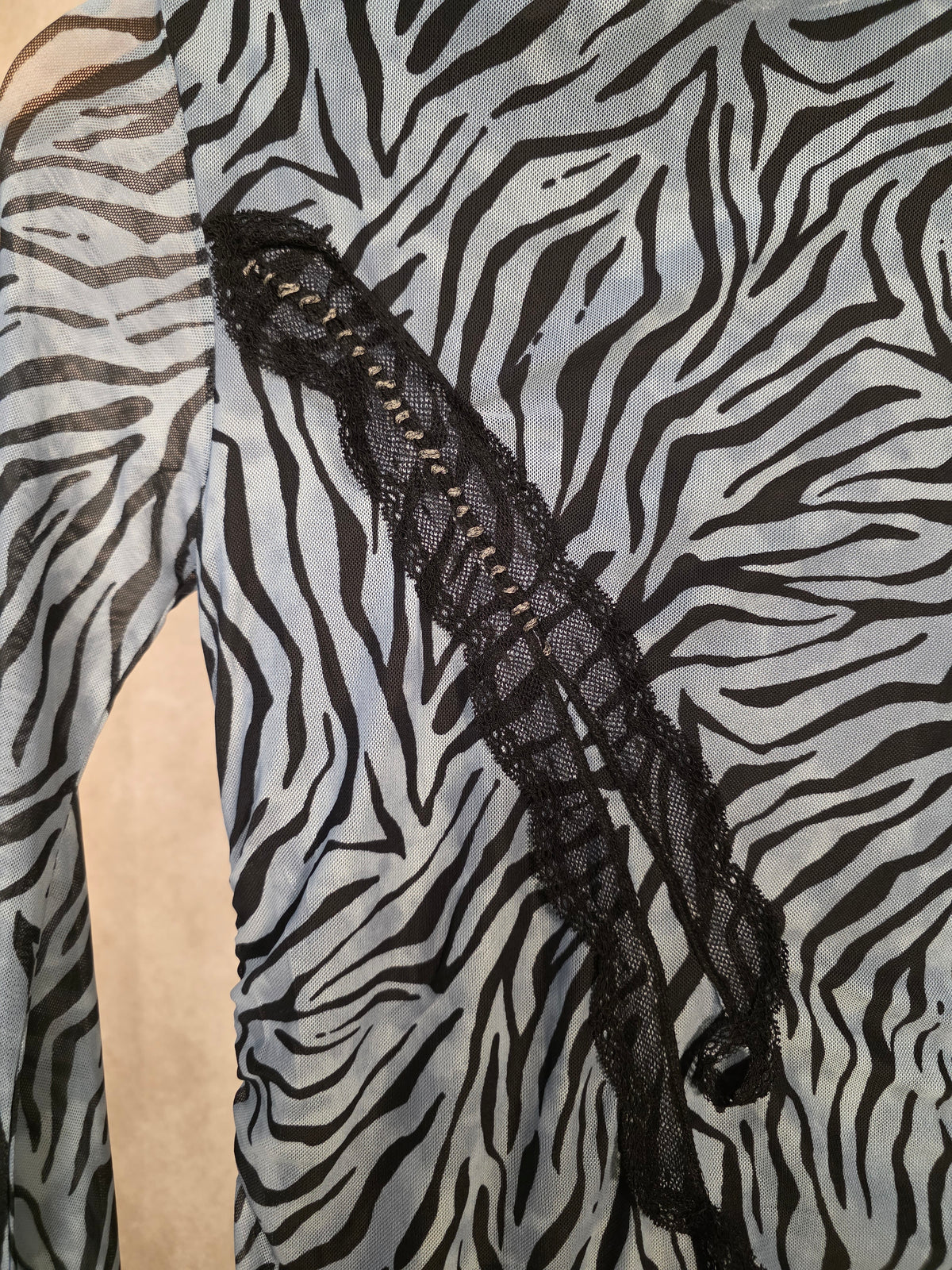 Abito mini con stampa animalier