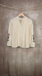 Camicia in misto cotone e lino con ricami sulle maniche