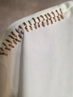 Camicia con colletto impreziosito da micro perle