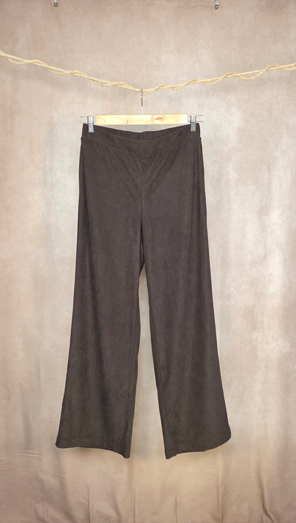 Pantaloni a gamba larga color marrone cioccolato