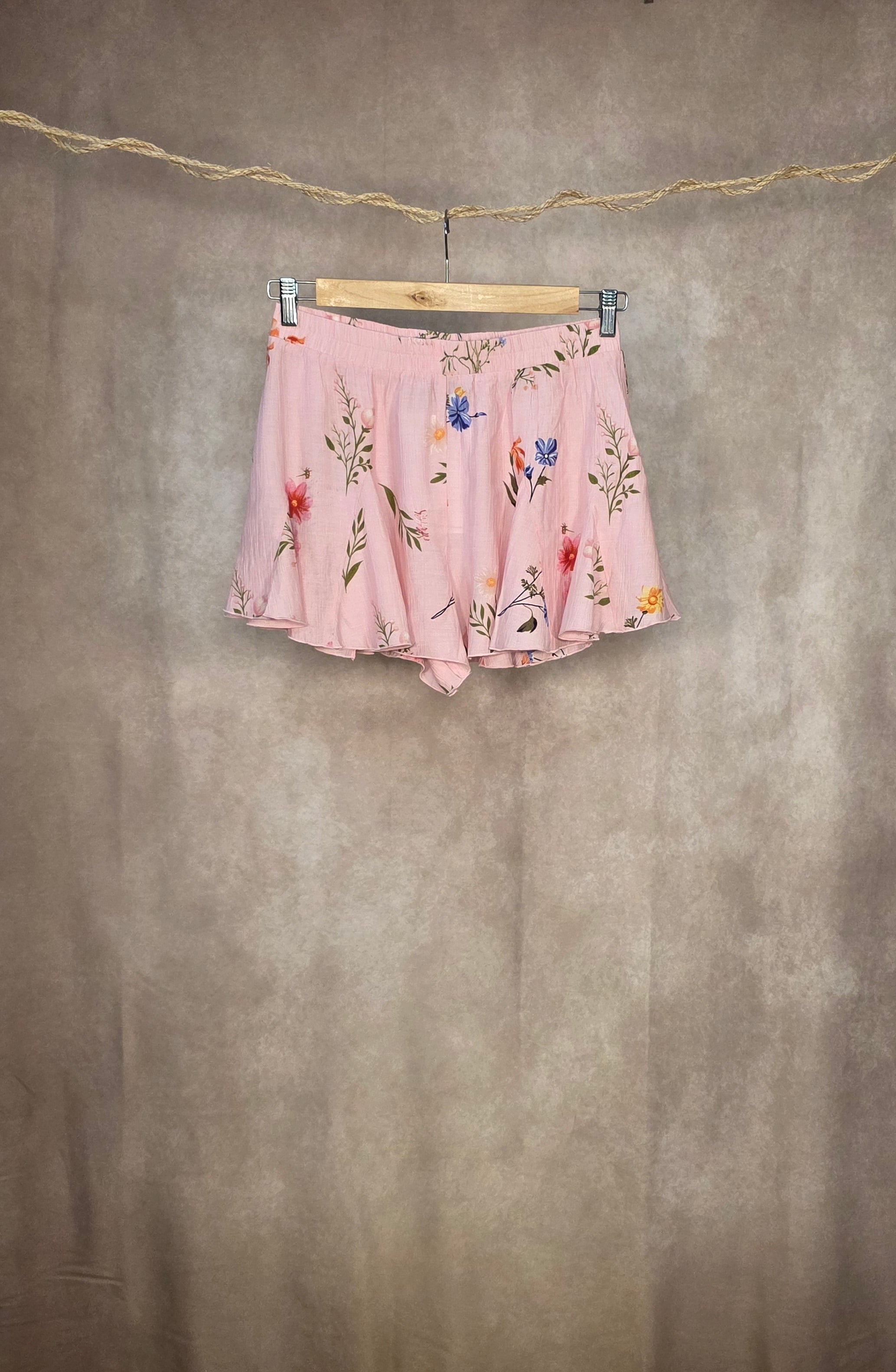 Pantagonna rosa a fiori