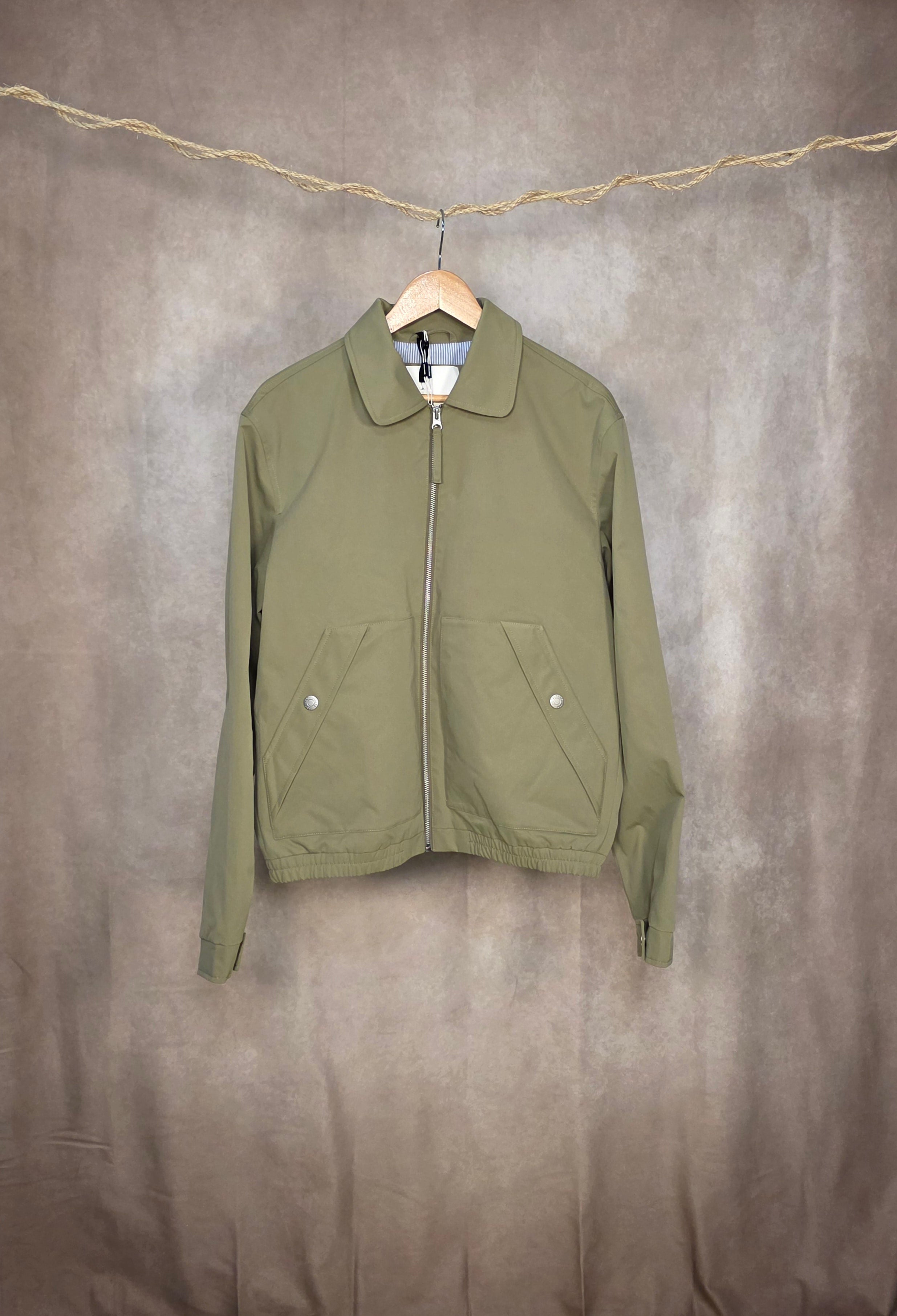 Giacca leggera con colletto e zip verde oliva