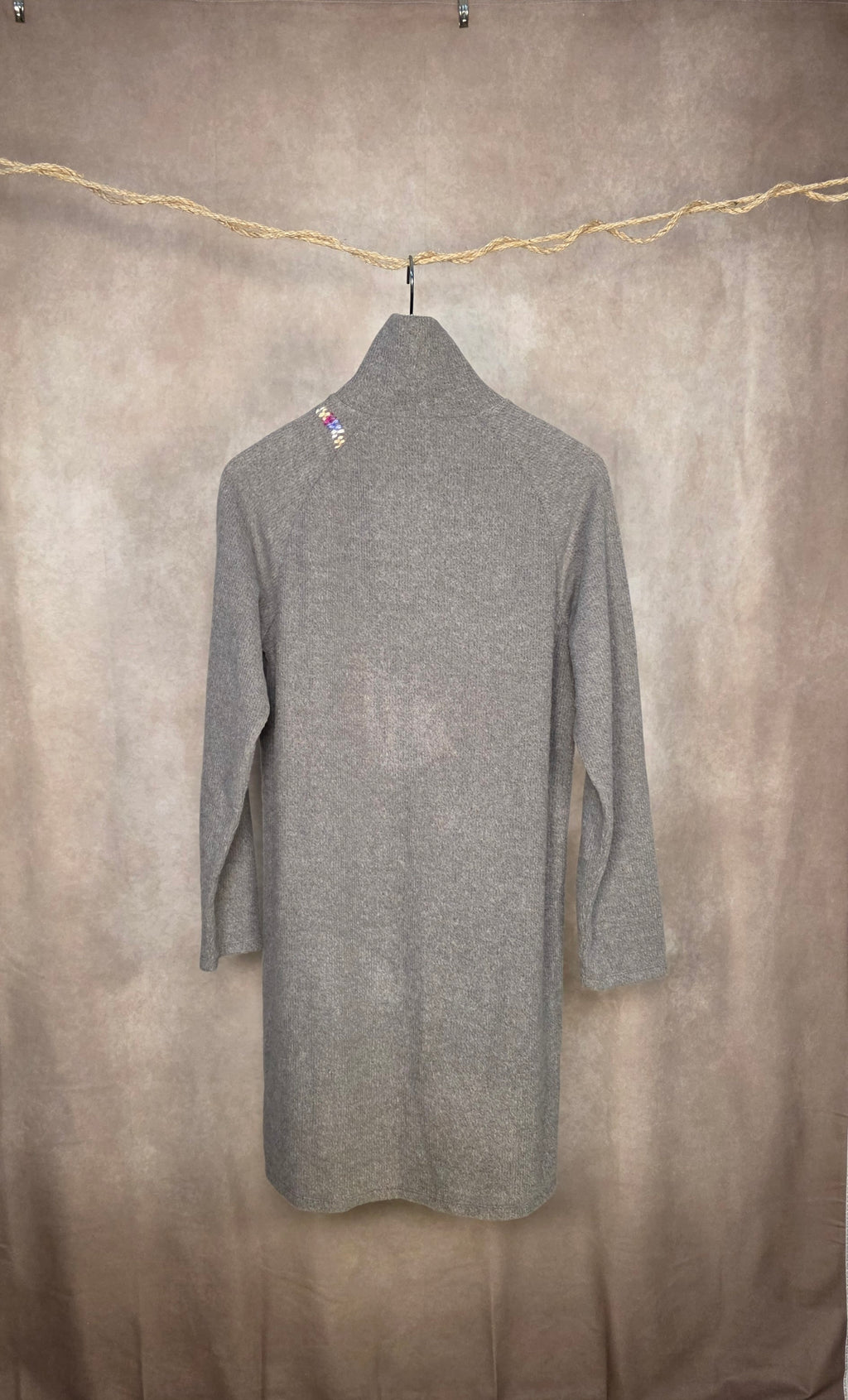 Abito dolcevita in maglia morbida
