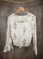 Camicia fantasia floreale e volant