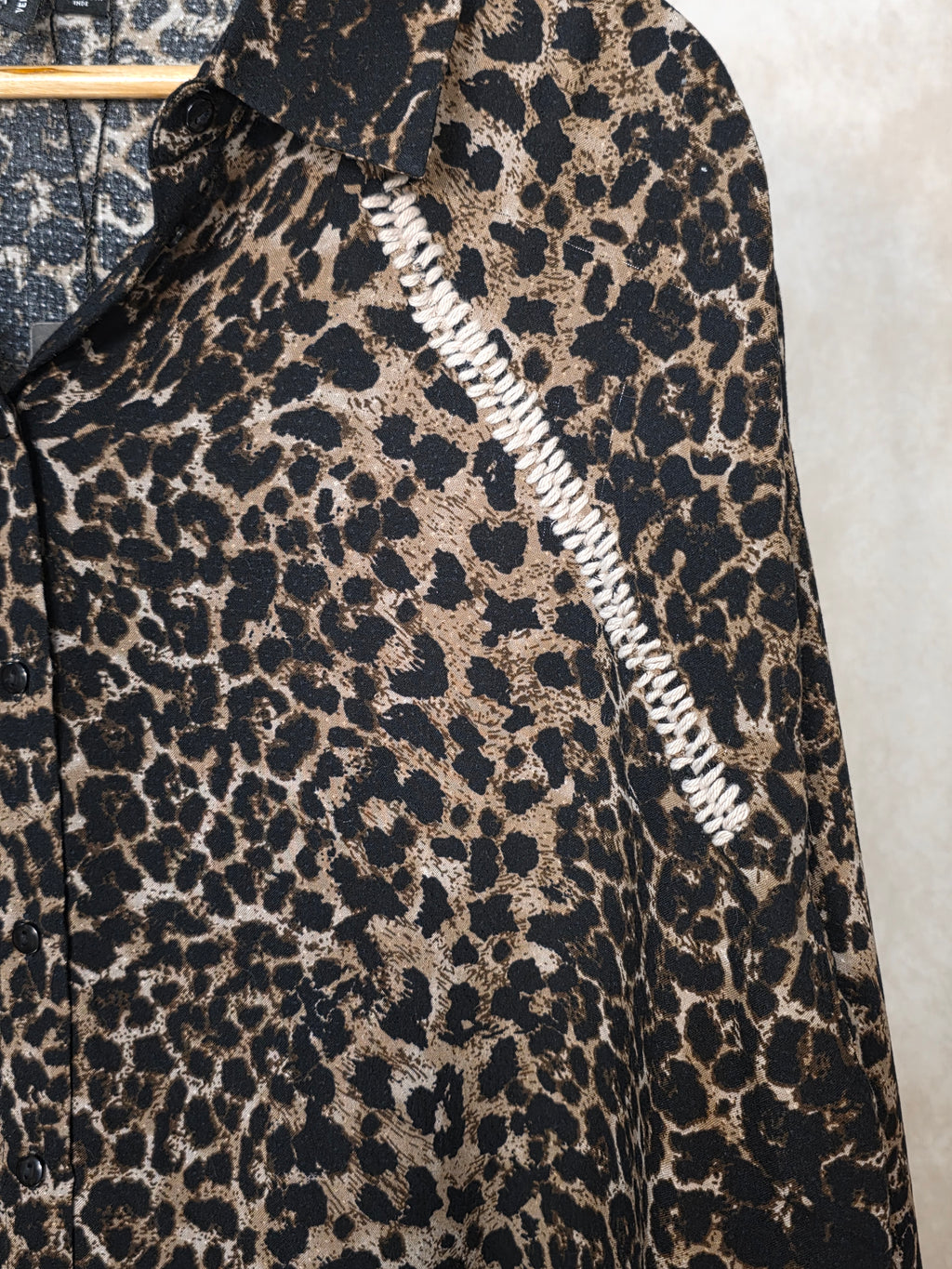 Camicia oversize con stampa animalier