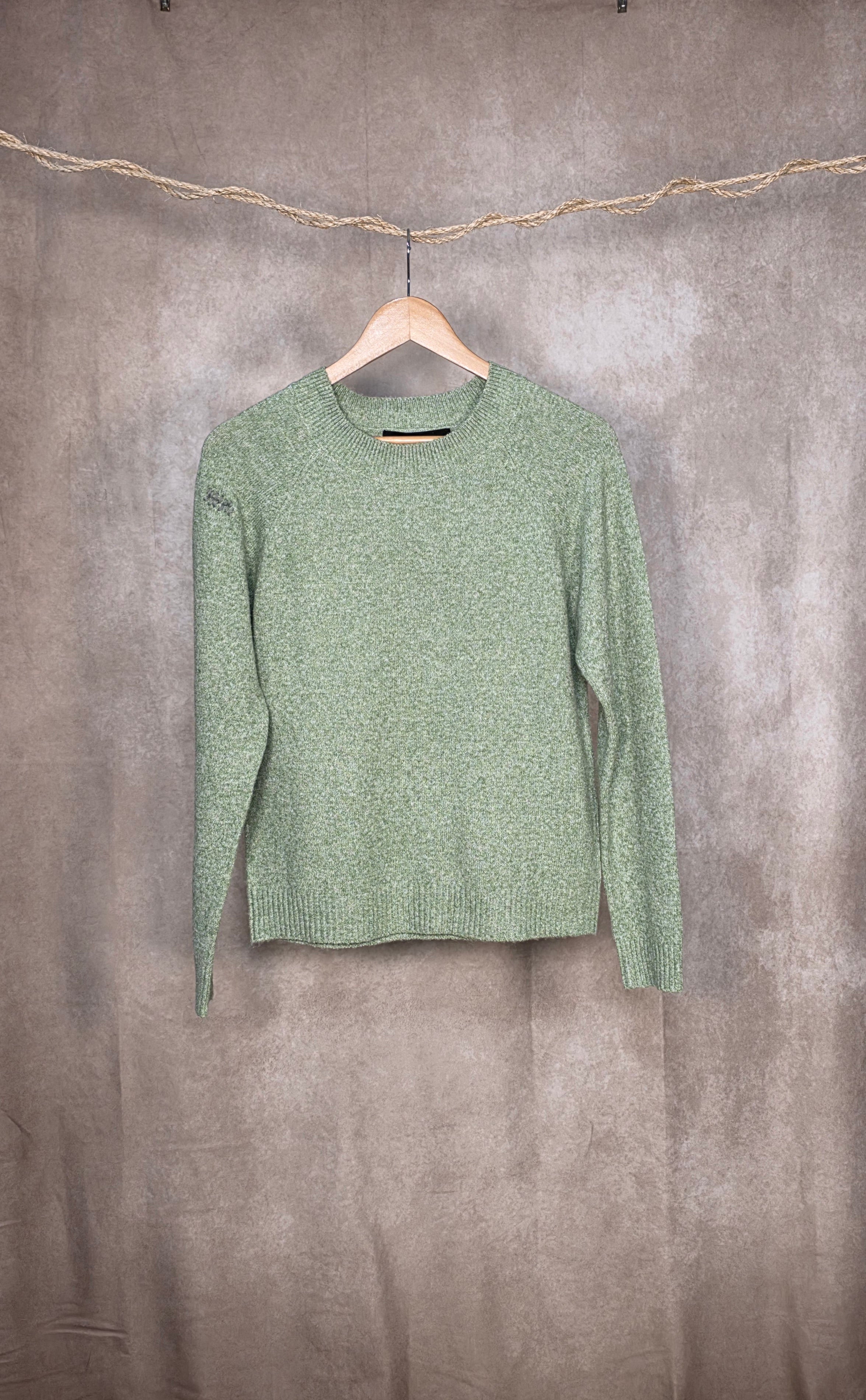 Maglia con scollo tondo in tessuto morbido