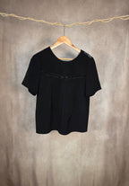 T-Shirt a scollo V in pizzo