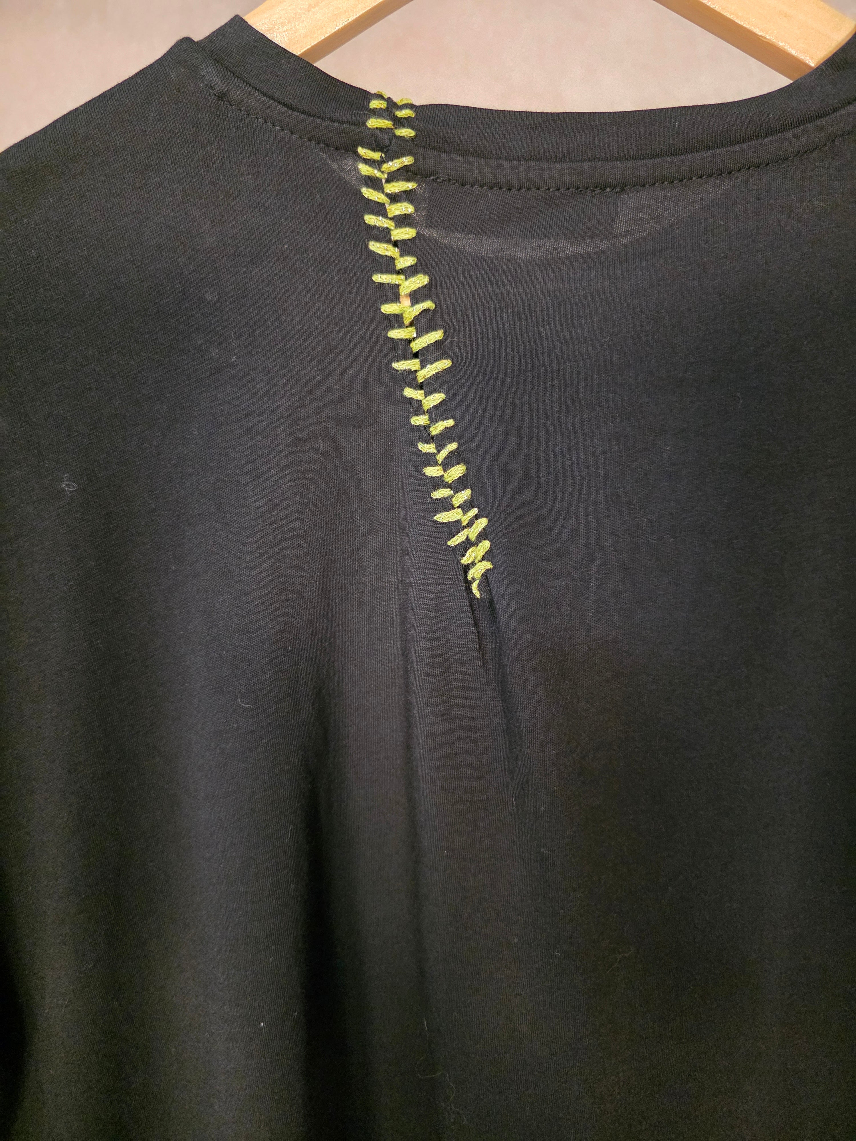 T-shirt con strass