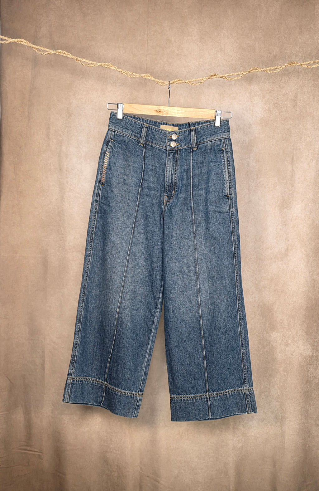 Jeans cropped gamba ampia