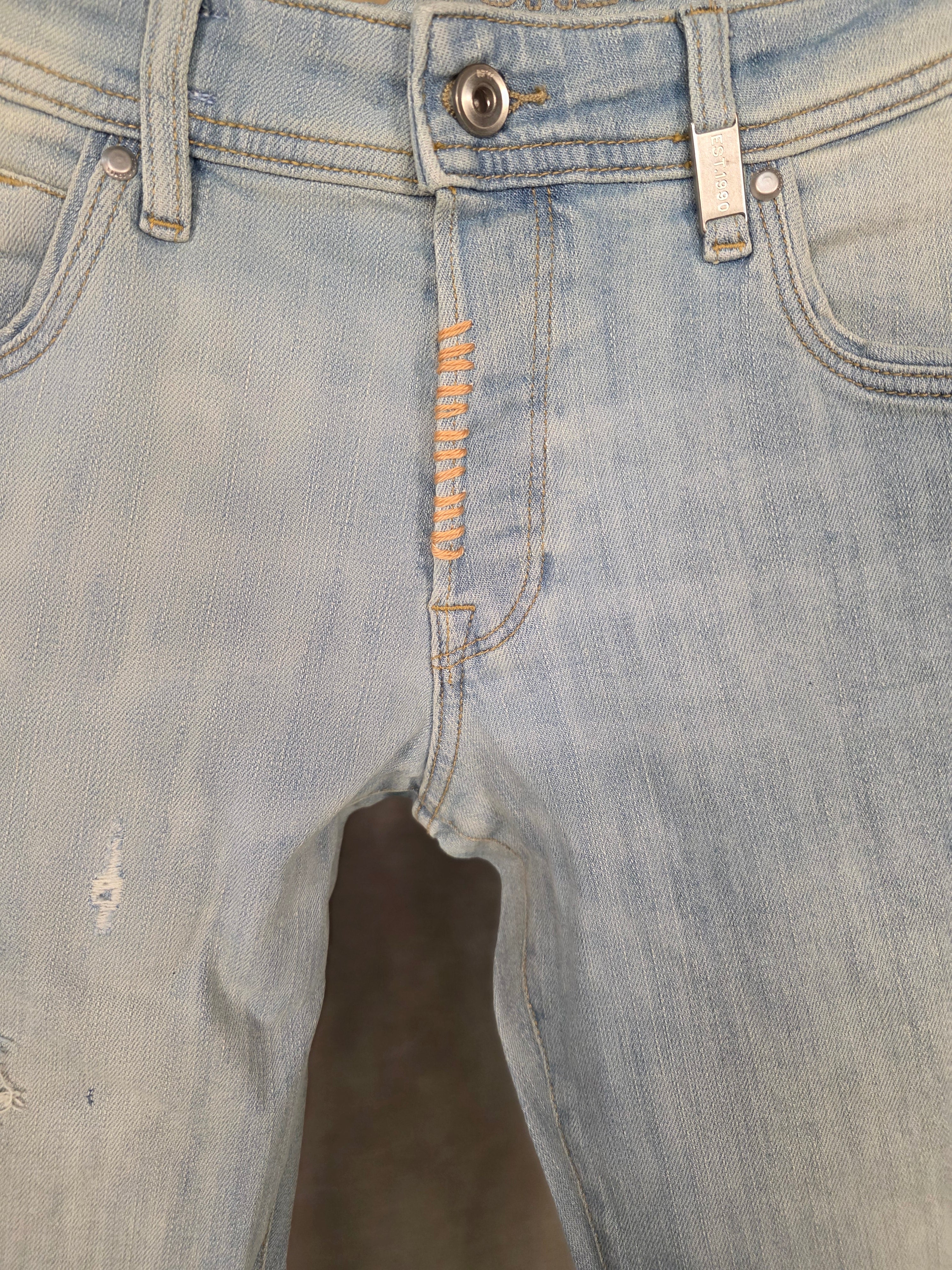 Jeans Slim Fit strappati
